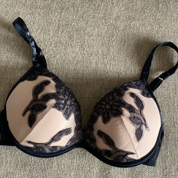 AUBADE lovessencee black lace flower appliqué push/up bra - Picture 2 of 6
